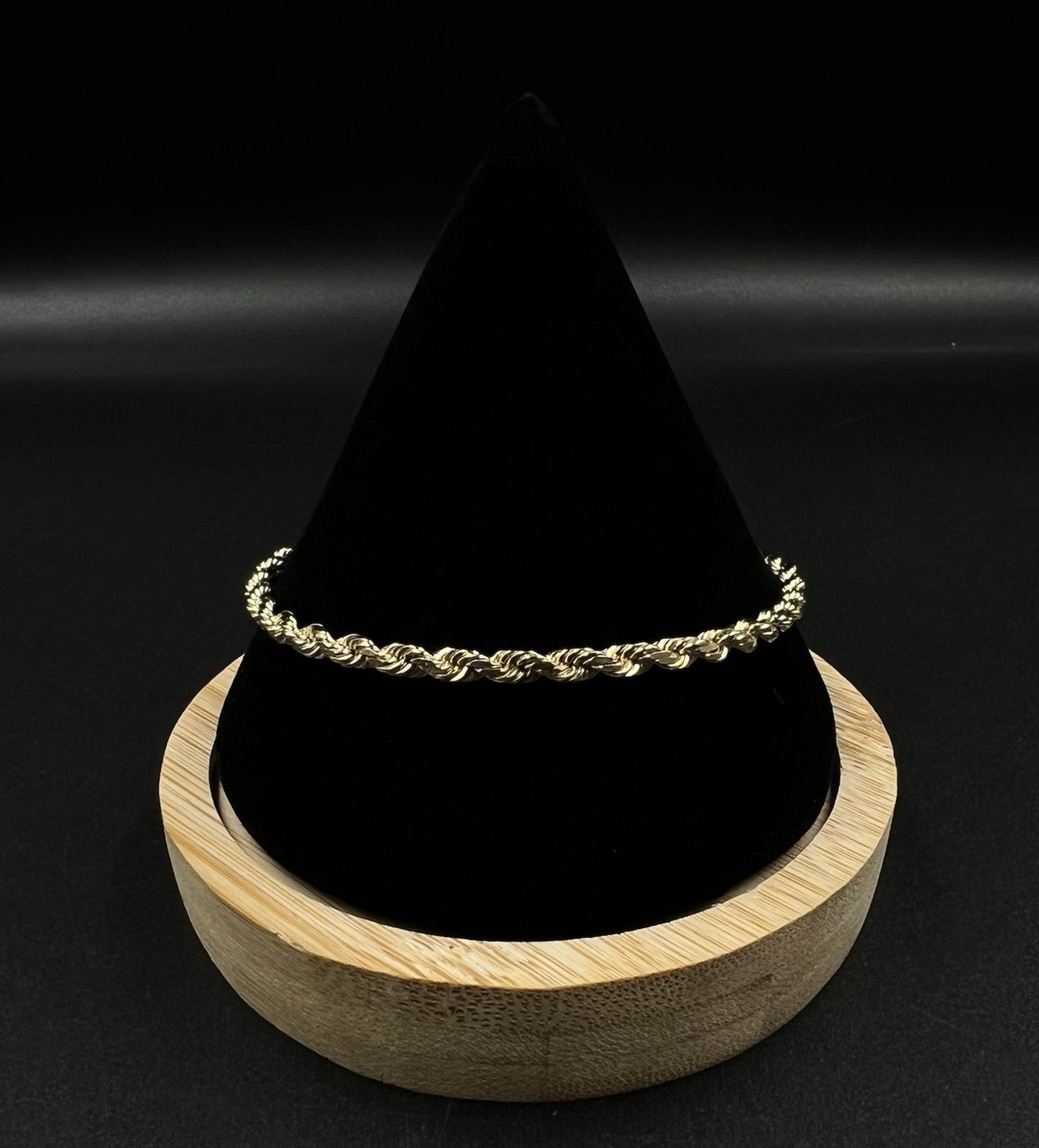 8” 10K Semi-Solid Yellow Gold Diamond Cut Rope Bracelet | 9.16g | 3.8MM Lobster