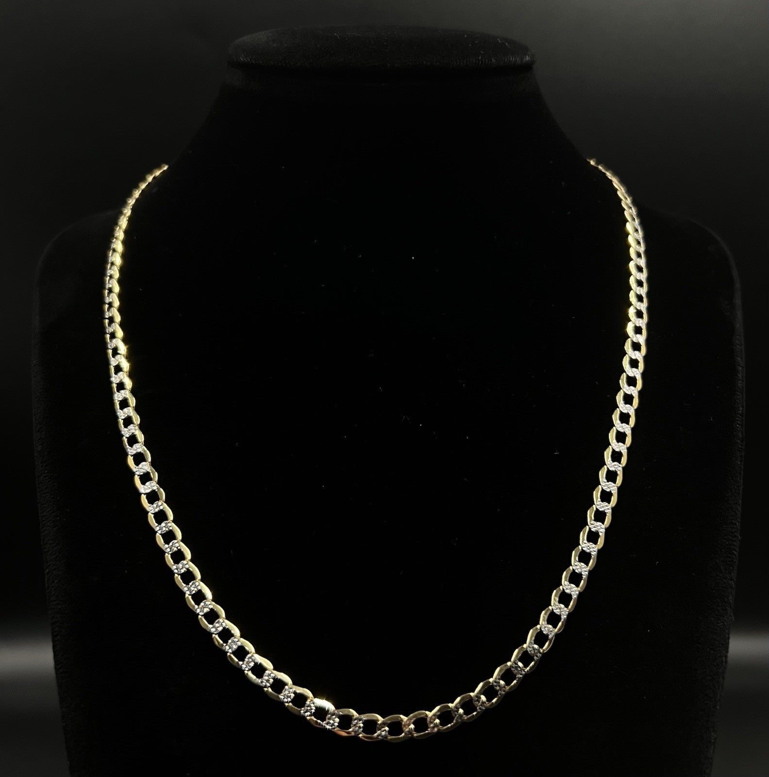 18” 10K Hollow Yellow Gold Diamond Cut Cuban Chain | 5.53g | 4.5MM Lobster Clasp