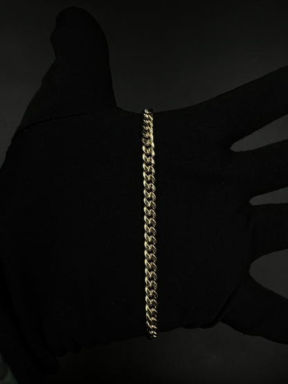 8” 14K Hollow Yellow Gold Miami Cuban Bracelet | 7.64g | 5.3mm | Italy | Lobster