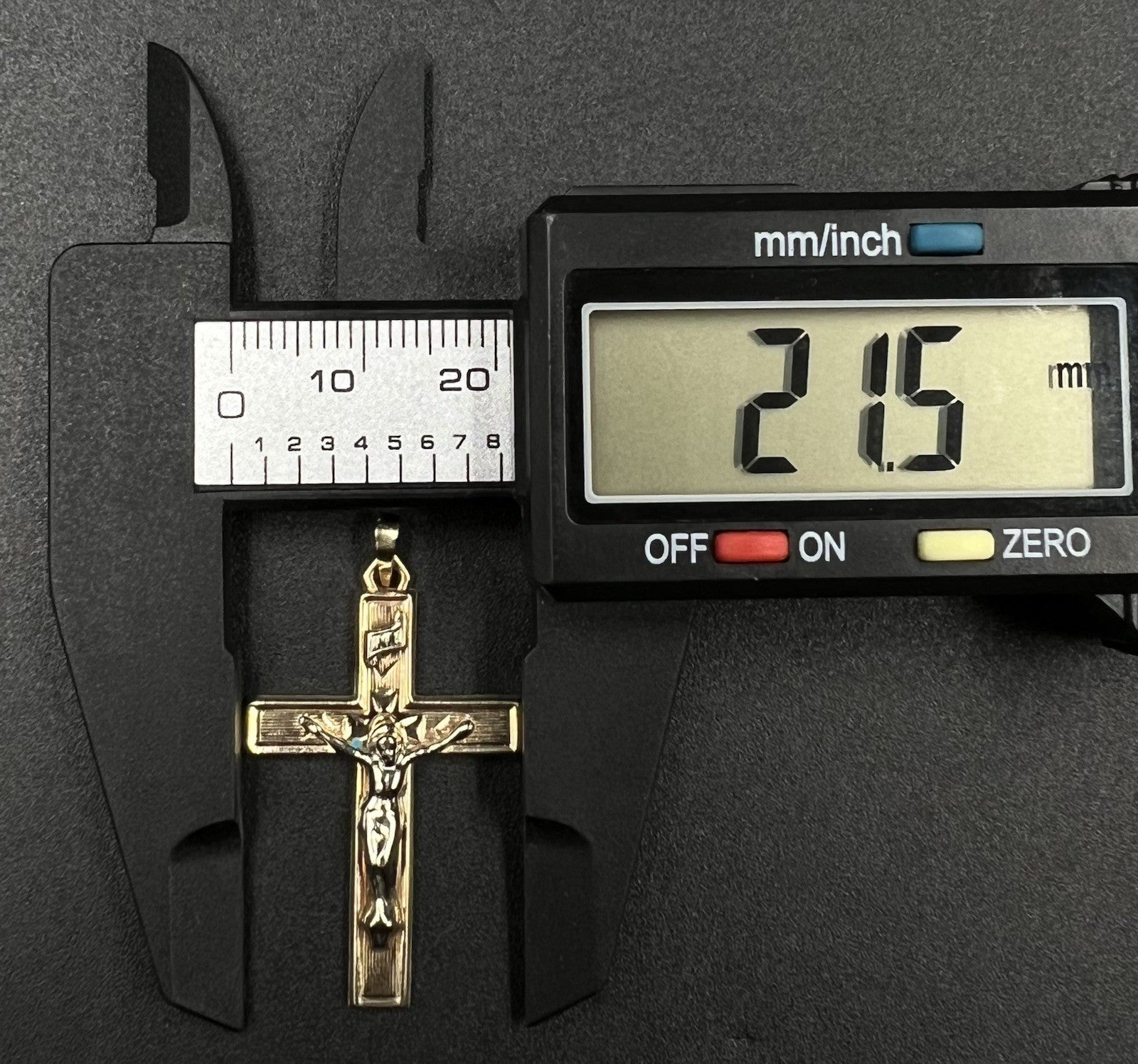 .85” x 1.4” 14K Hollow Two-Tone Gold Crucifix Pendant | 1.66g | 2.5MM Bail |