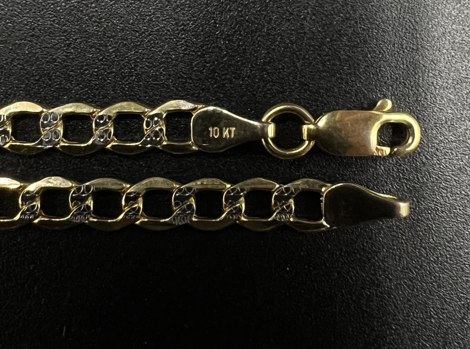 18” 10K Hollow Yellow Gold Diamond Cut Cuban Chain | 5.53g | 4.5MM Lobster Clasp