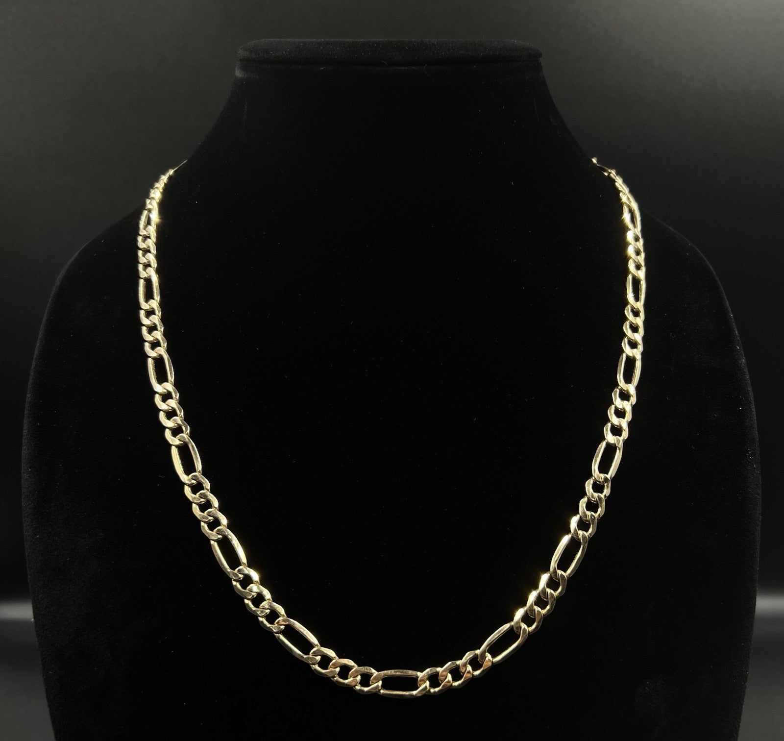 22.5” 10K Semi-Solid Yellow Gold Diamond Cut Figaro Chain | 15.26g | 6.8MM Italy