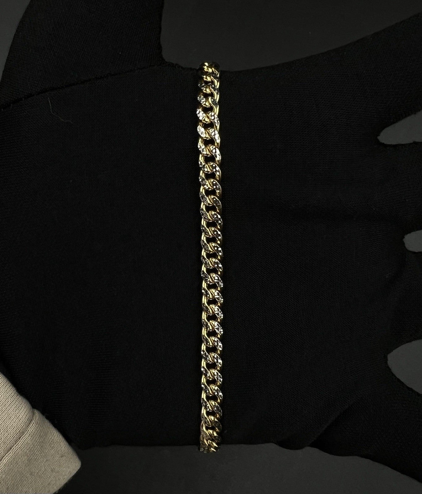 8” 10K Hollow Yellow Gold Diamond Cut Miami Cuban Bracelet | 9.4g | 5.4MM | Box