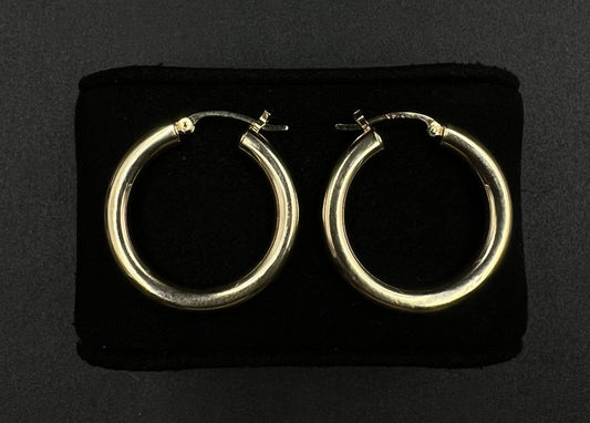 14K Hollow Yellow Gold Hoop Earrings | 2.11g | 1.06” Wide x .15” Thick | Hinged